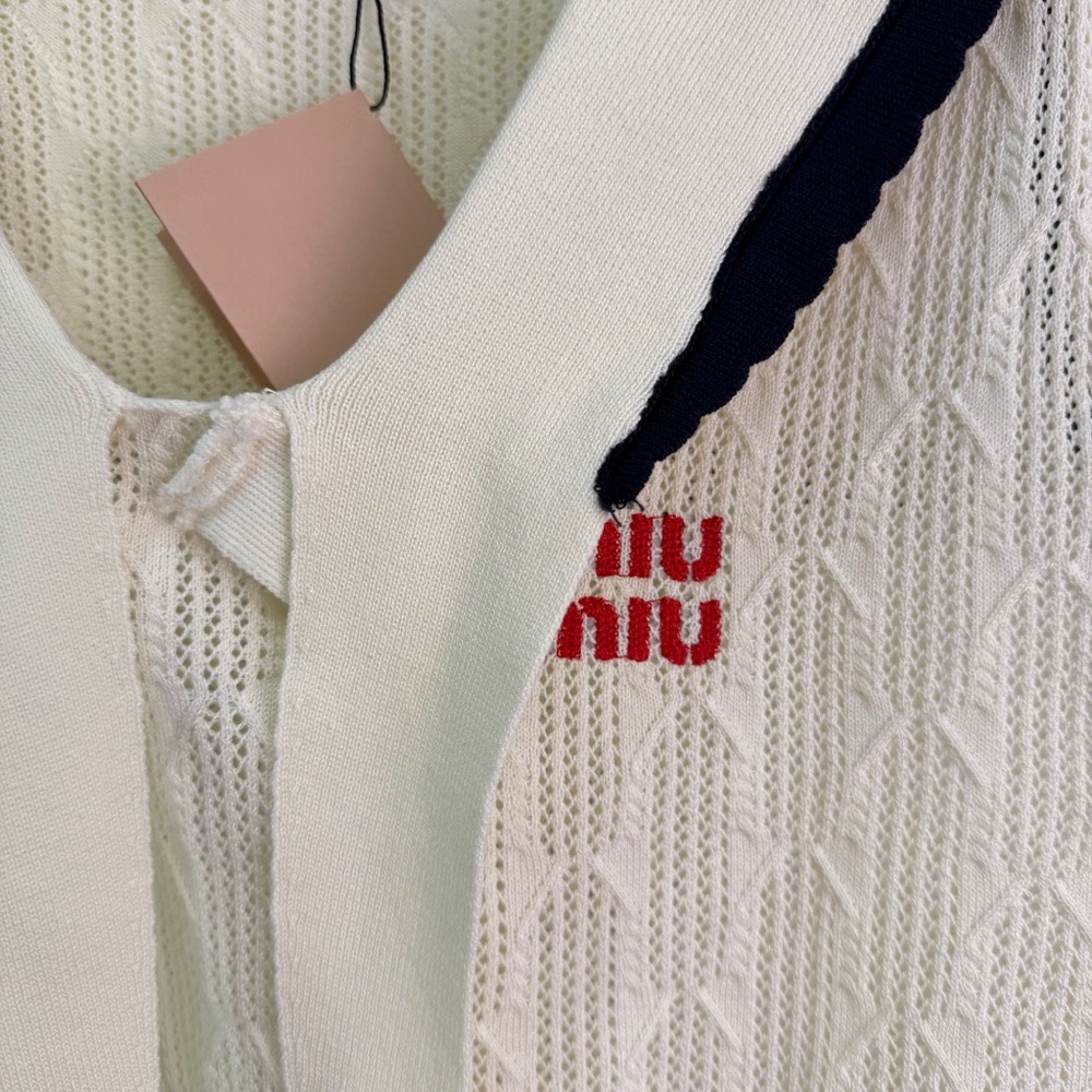 Miu Miu Cream Knit Sailor-Style Tank with Navy Trim and Red Logo - Picture 3 of 9